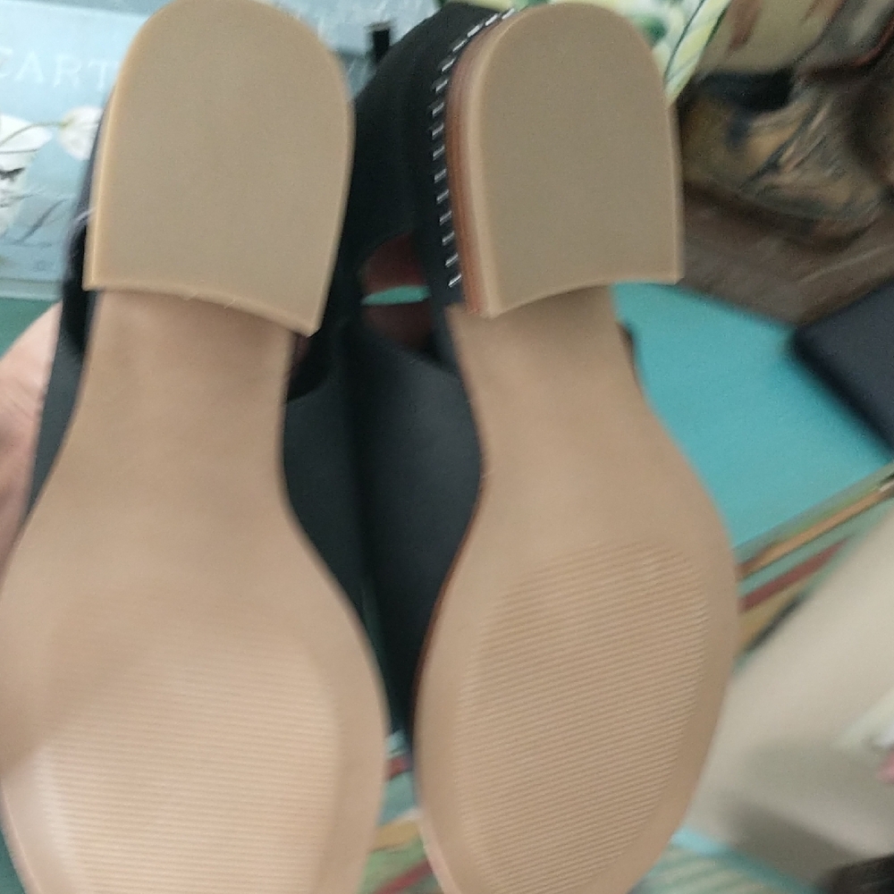 NWOT Chic Black Peep-Toe Ankle Boots - Picture 6 of 9